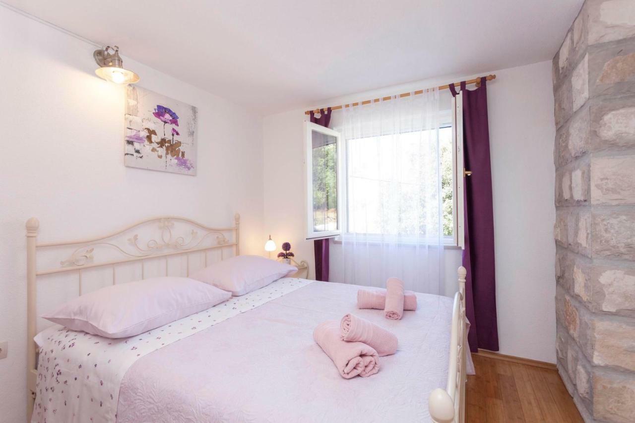 Holiday Home Lavanda Grubisic Tučepi Zewnętrze zdjęcie